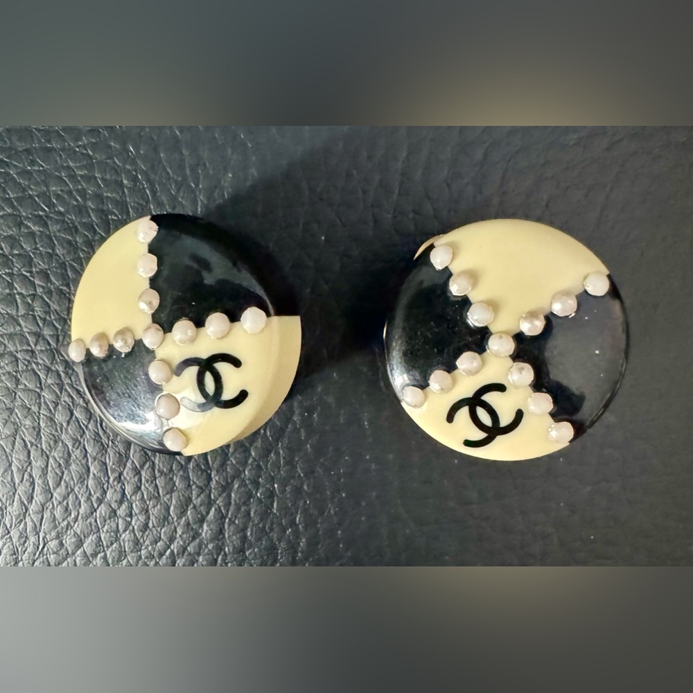 CHANEL Earrings Coco Mark Bicolor Pearl Round Gold Black